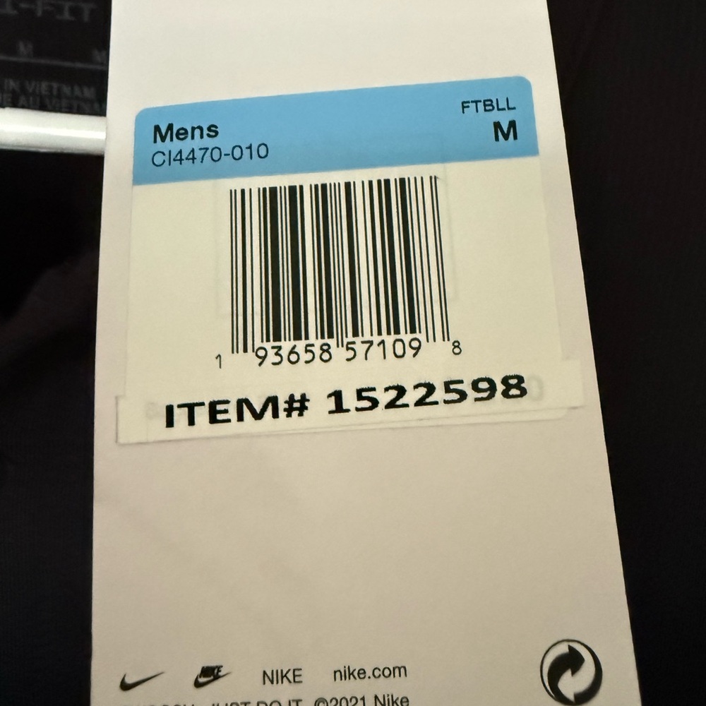 Nike Black DriFit Polo Shirt - Picture 3 of 5